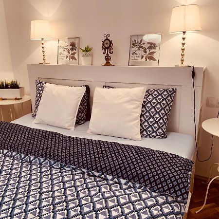 Caroline Residence Alba Iulia Bagian luar foto